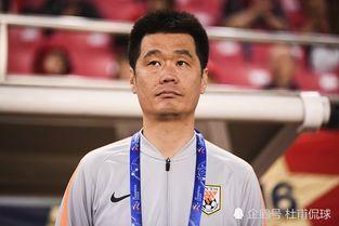 黄健翔爆料国足主帅视频,国足主帅幕后视频曝光，内幕细节令人震惊